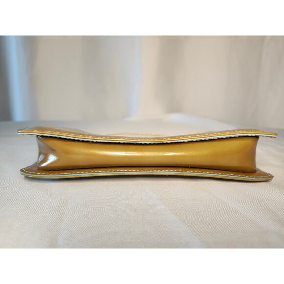 Louis Vuitton - Picture 7 of 15